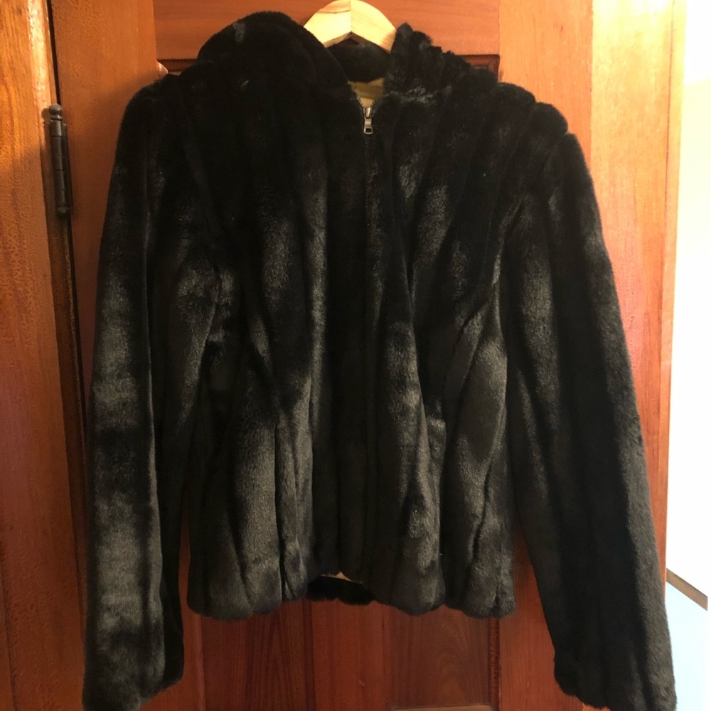 🔥Sale🔥Esprit Faux Fur Jacket